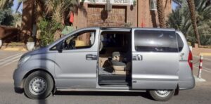 Taxi De l'aéroport Marrakech Ou La Ville Vers Essaouira Ville Ford Mini Van
